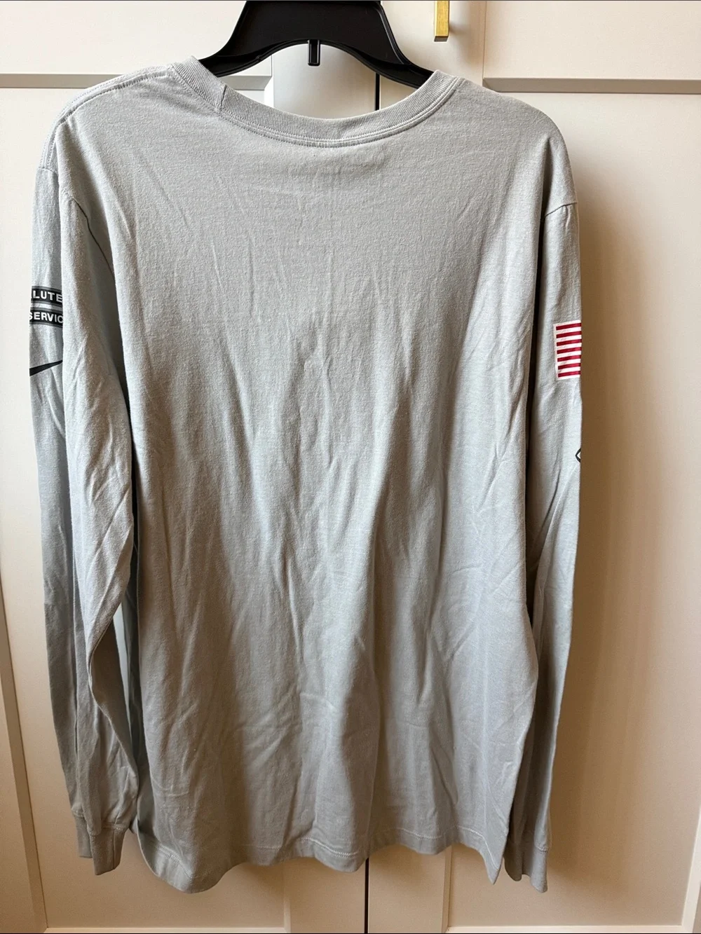 Nike men gray